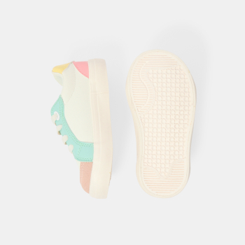 حذاء رياضي ستريت أبيض مطرز بالزهور للبنات الصغيرات